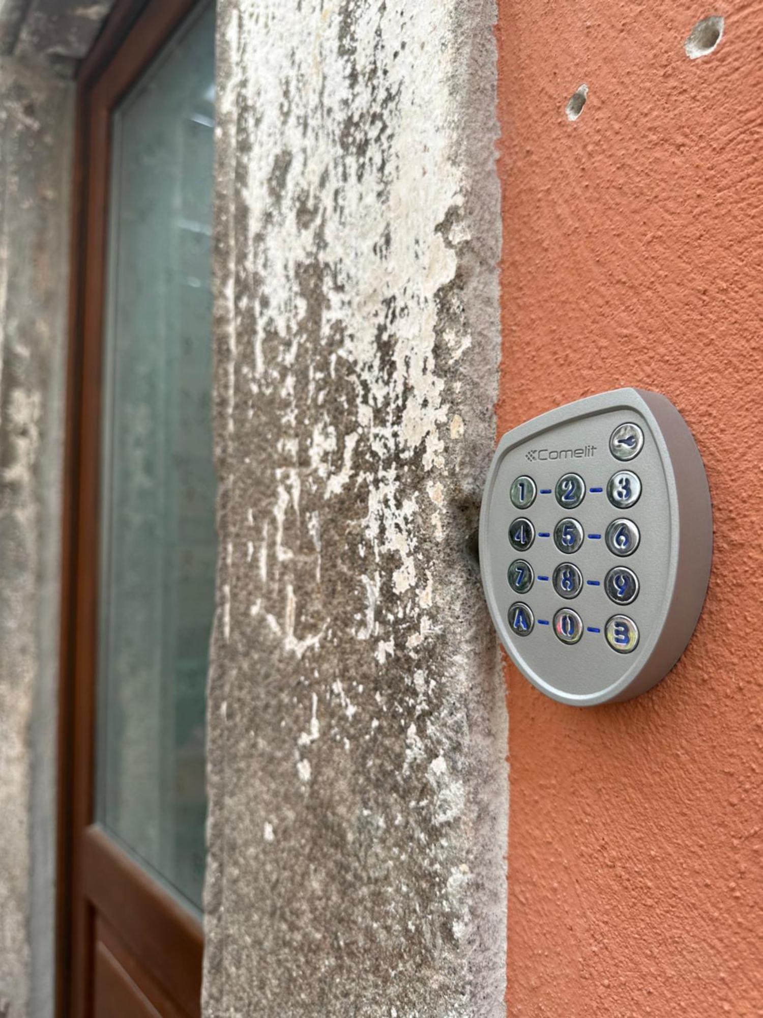 Domus Tuscia Apartments San Faustino Guesthouse ヴィテルボ エクステリア 写真